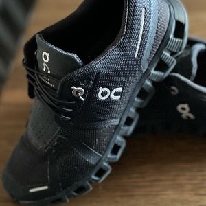 On Running Cloud shoe - Black